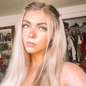 Meet your Posher, Mikaela